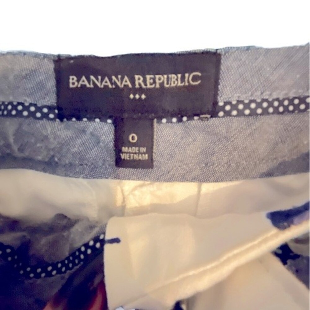 Banana Republic Hampton Tailored floral print pique 5” chino shorts EUC size 0 - Picture 3 of 6